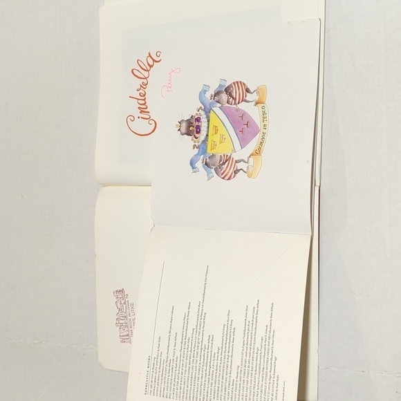 Scholastic Fairy Tale Cinderella Fictional Paperback Book Lot of 4 Used Books - Picture 3 of 8